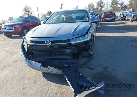 2025 Volkswagen Jetta 1.5T Se from USA, damaged, VIN 3VW7X7BU5SM061411